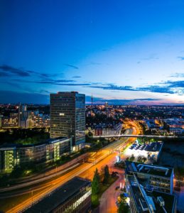 Drohnenfoto Petueltunnel bei Nacht