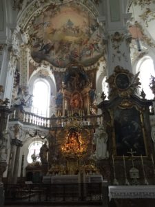 Prachtvoller Hochaltar in der Wallfahrtskirche zum Hl. Nikolaus