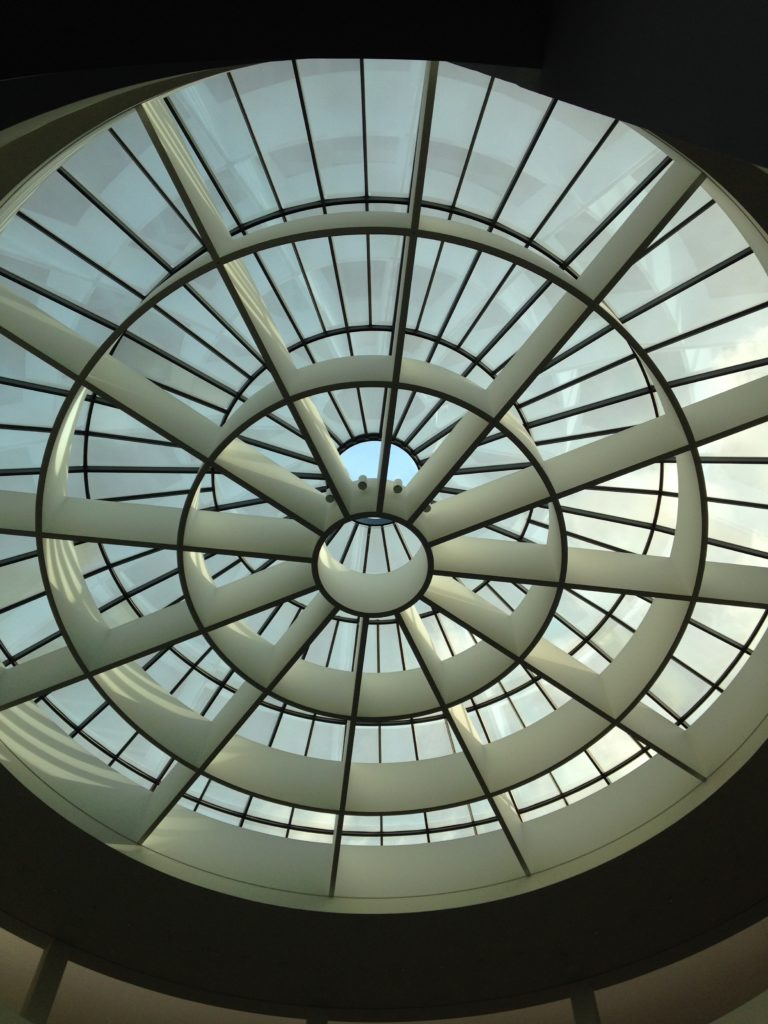 Die Neue Sammlung - Design-Museum
unter dem Dach der Rotunde in der Pinakothek der Moerne