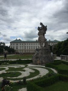 Schloß Mirabell mit Park